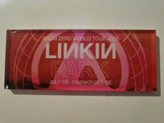 VIP Magnet